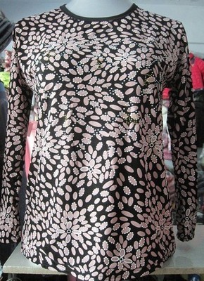 成都荷花池服裝批發(fā)市場 低價起批，時尚潮流聚集地